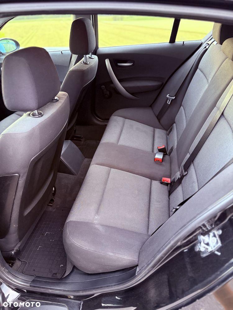 BMW Seria 1 - 8