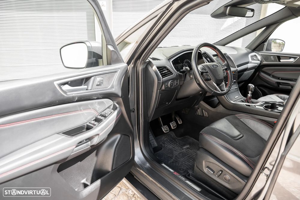 Ford S-Max 2.0 TDCi ST-Line - 28