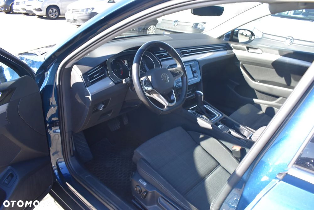Volkswagen Passat 2.0 TDI EVO Business DSG - 9