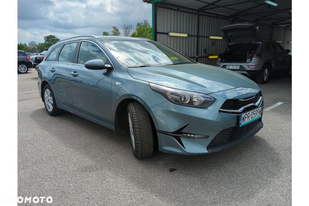 Kia Ceed - 4
