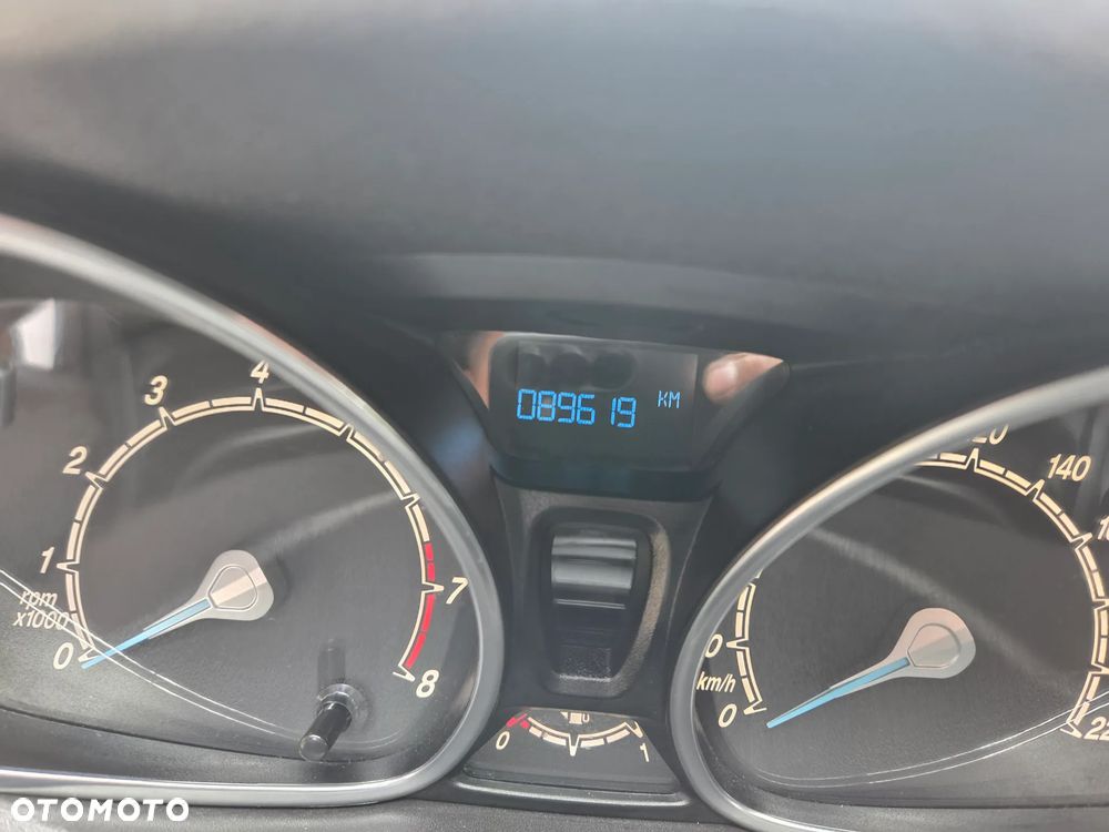 Ford Fiesta - 16