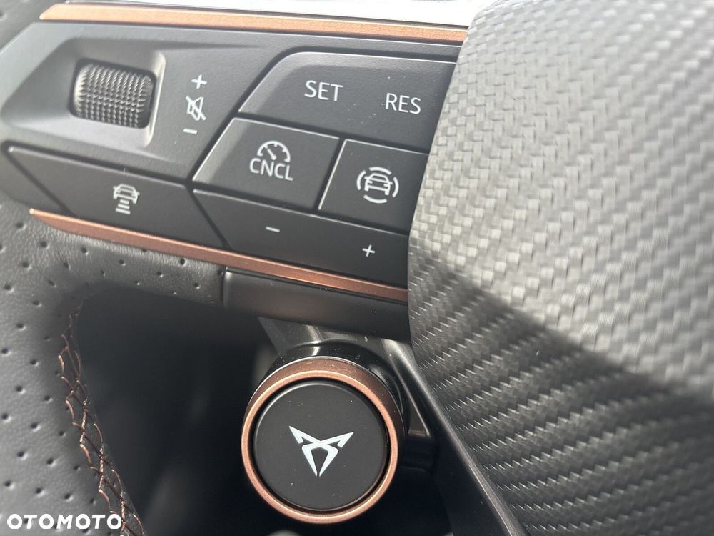 Cupra Leon 1.5 eTSI DSG - 23
