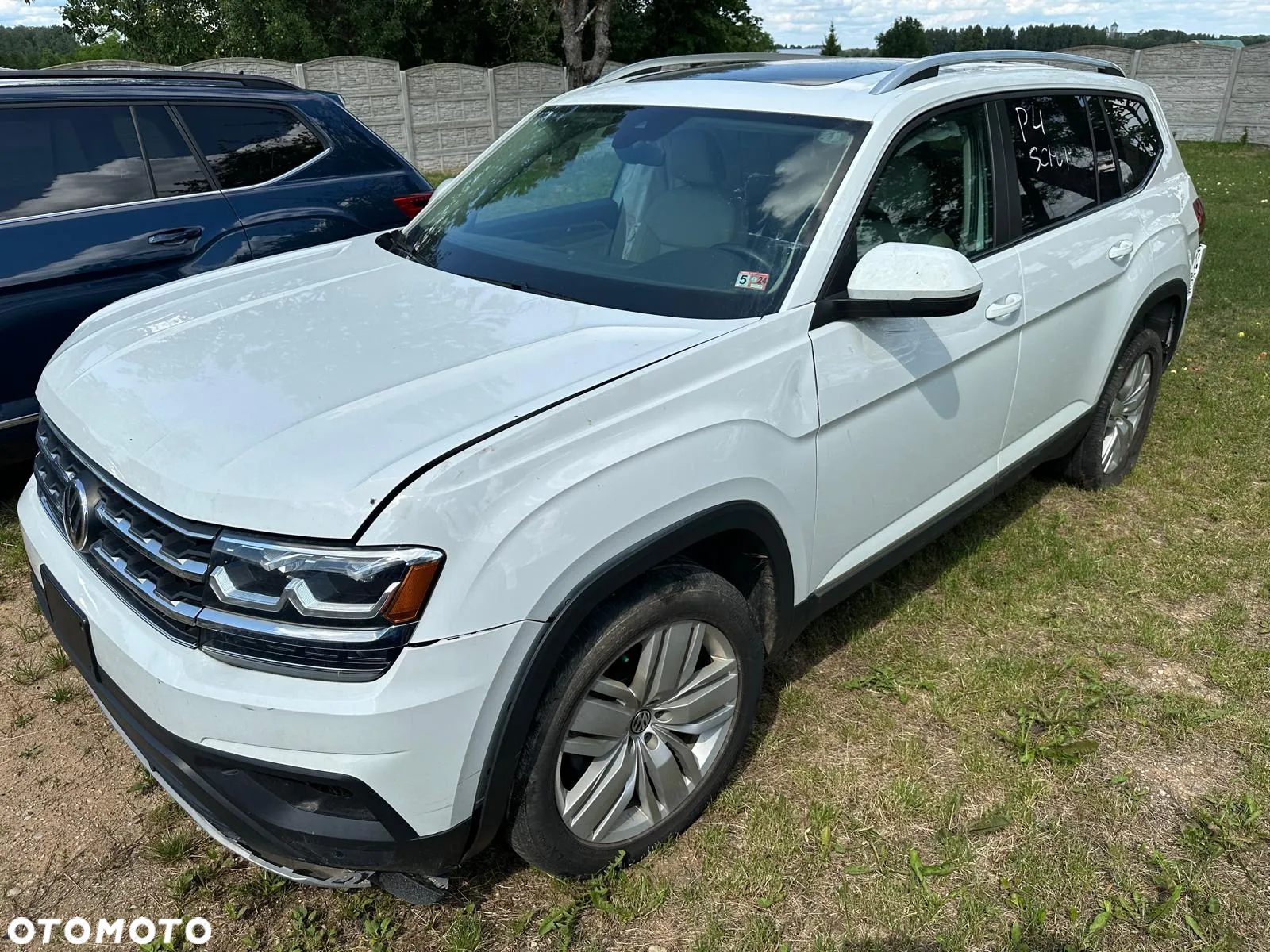 Volkswagen Atlas - 2