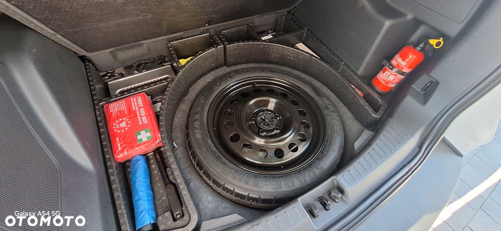 Ford Escape 2.0 EcoBoost AWD Titanium - 28