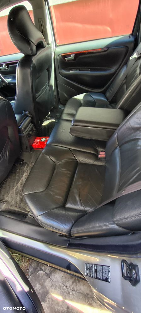 Volvo V70 2.4D5 - 8