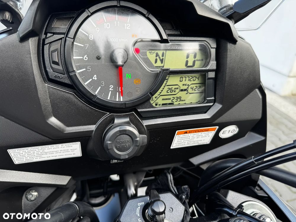 Suzuki V-STROM - 24