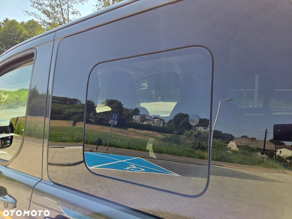 Ford Transit Custom Kombi 320 L2H1 Limited M1 - 17