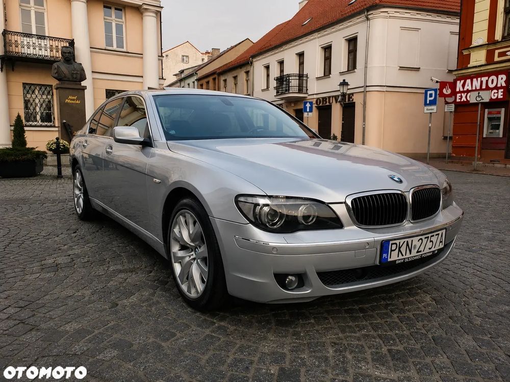 BMW Seria 7 740i - 1