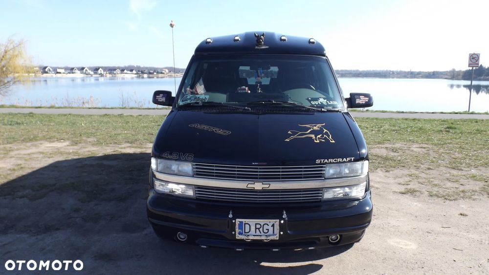Chevrolet Astro - 5