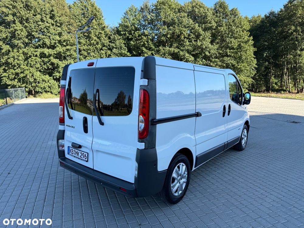 Renault Trafic - 8