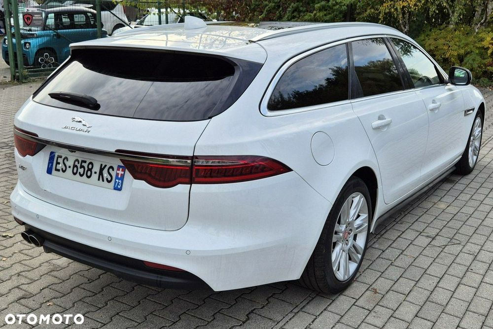 Jaguar XF 20d Sportbrake Prestige - 6