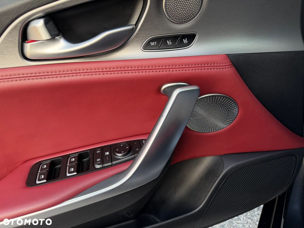 Kia Stinger 3.3 T-GDI V6 GT AWD - 28