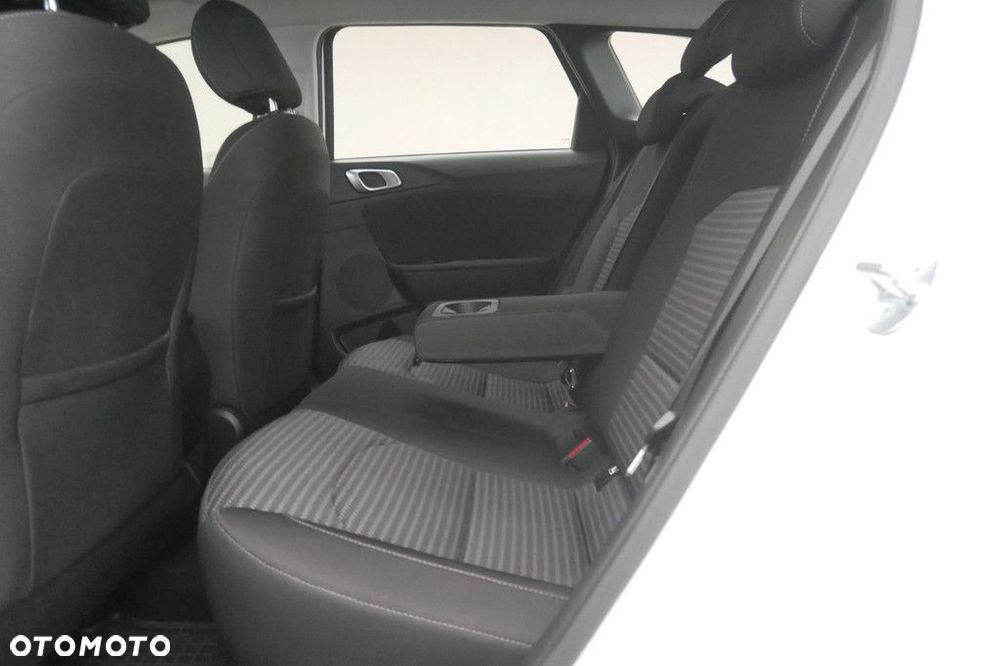 Kia Ceed 1.5 T-GDI M - 15