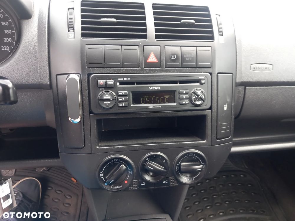 Volkswagen Polo 1.2 Comfortline - 17