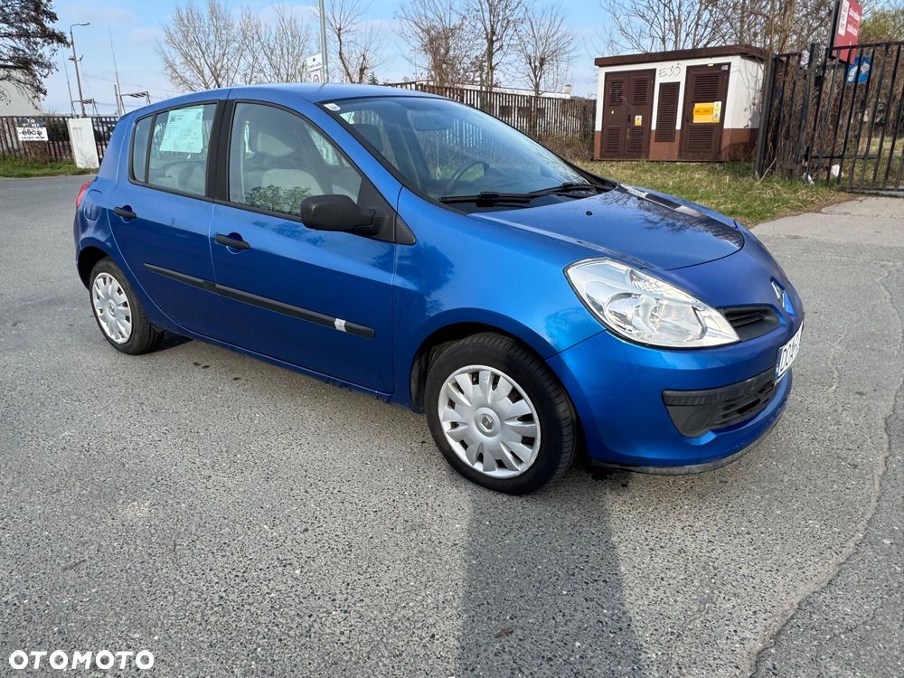 Renault Clio 1.4i RT - 7