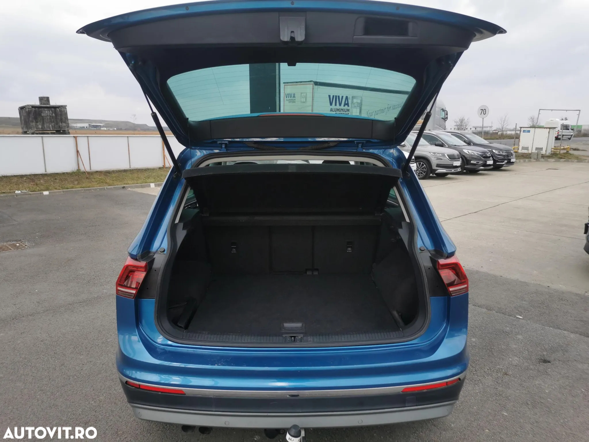 Volkswagen Tiguan - 17