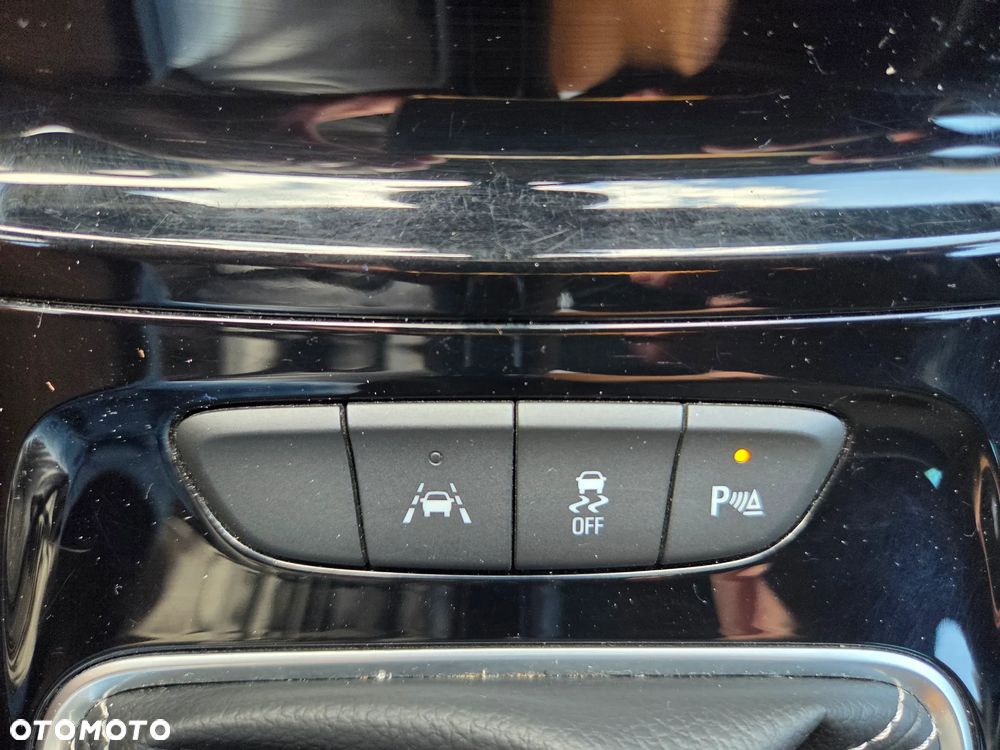 Opel Astra 1.4 Turbo Innovation - 27
