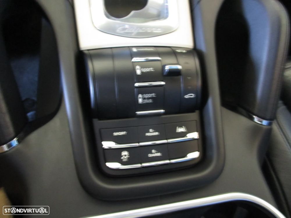 Porsche Cayenne S Tiptronic S - 41