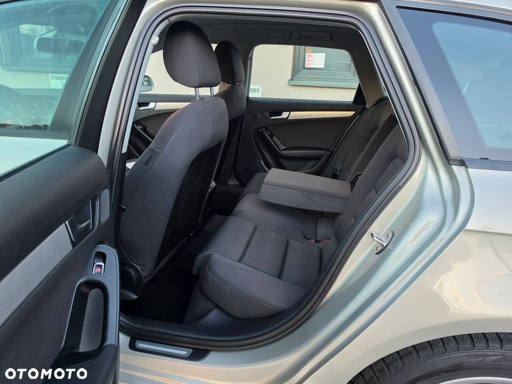 Audi A4 Avant 2.0 TDI Quattro S tronic - 29