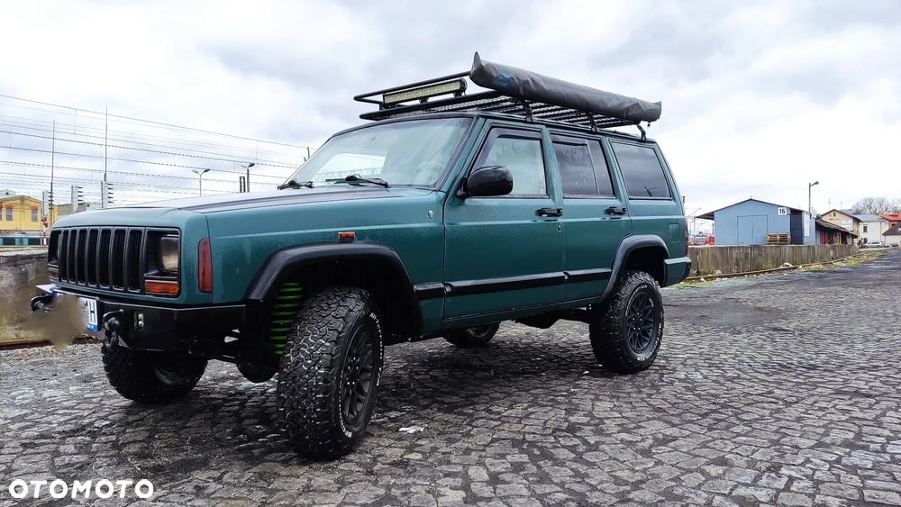 Jeep Cherokee 4.0 Limited - 9