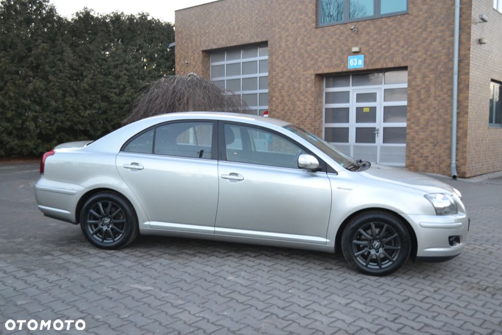 Toyota Avensis 2.0 VVT-i Executive - 14