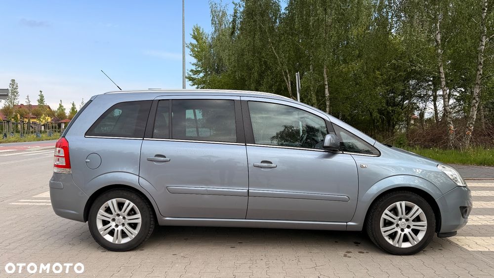 Opel Zafira 1.8 Navi - 4
