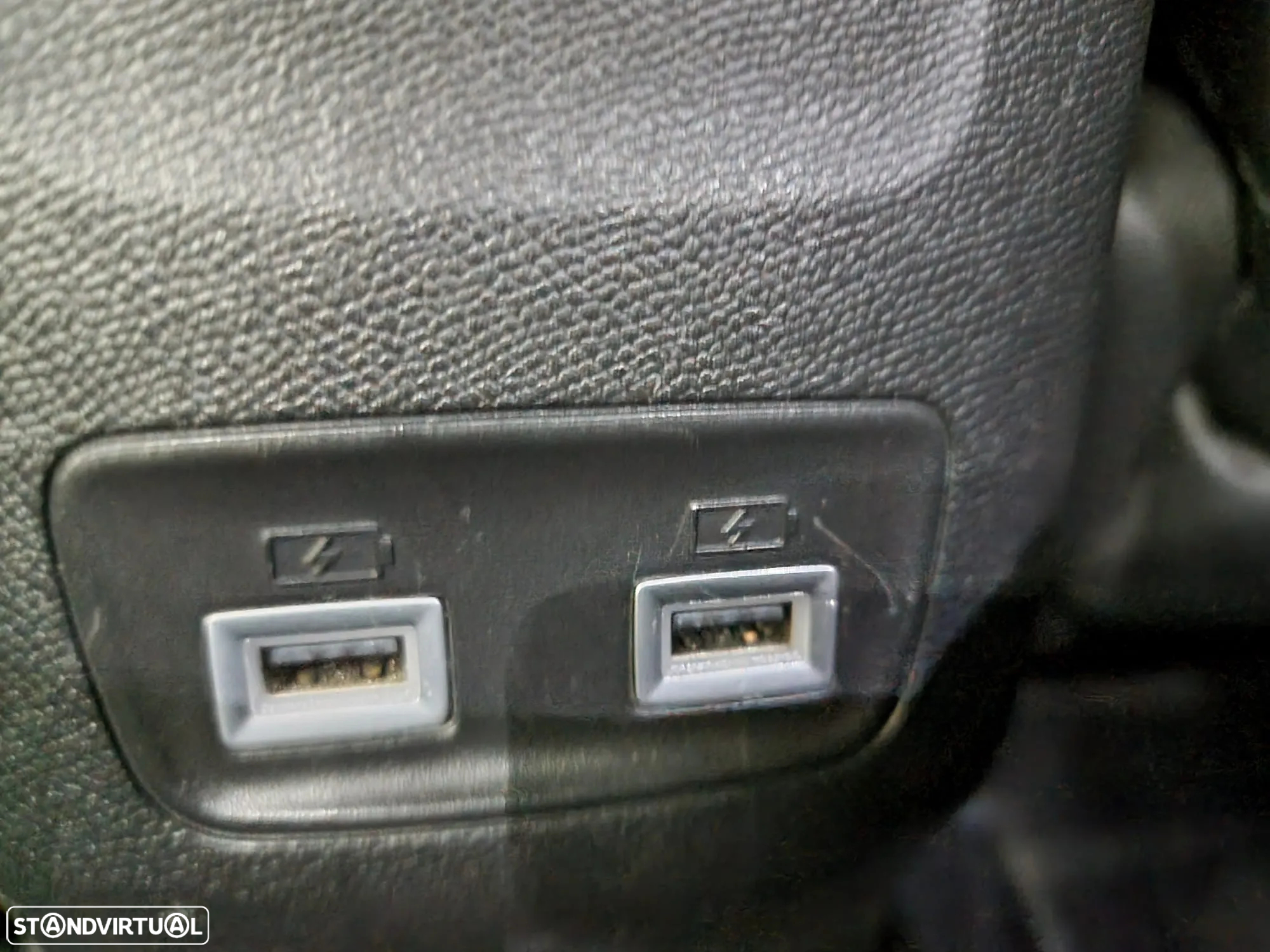 Peugeot 2008 1.5 BlueHDi GT EAT8 - 21