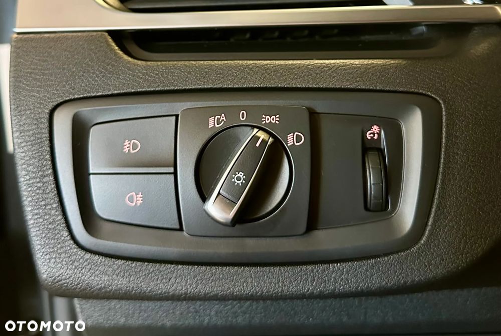 BMW X1 sDrive18i GPF Sport Line - 19