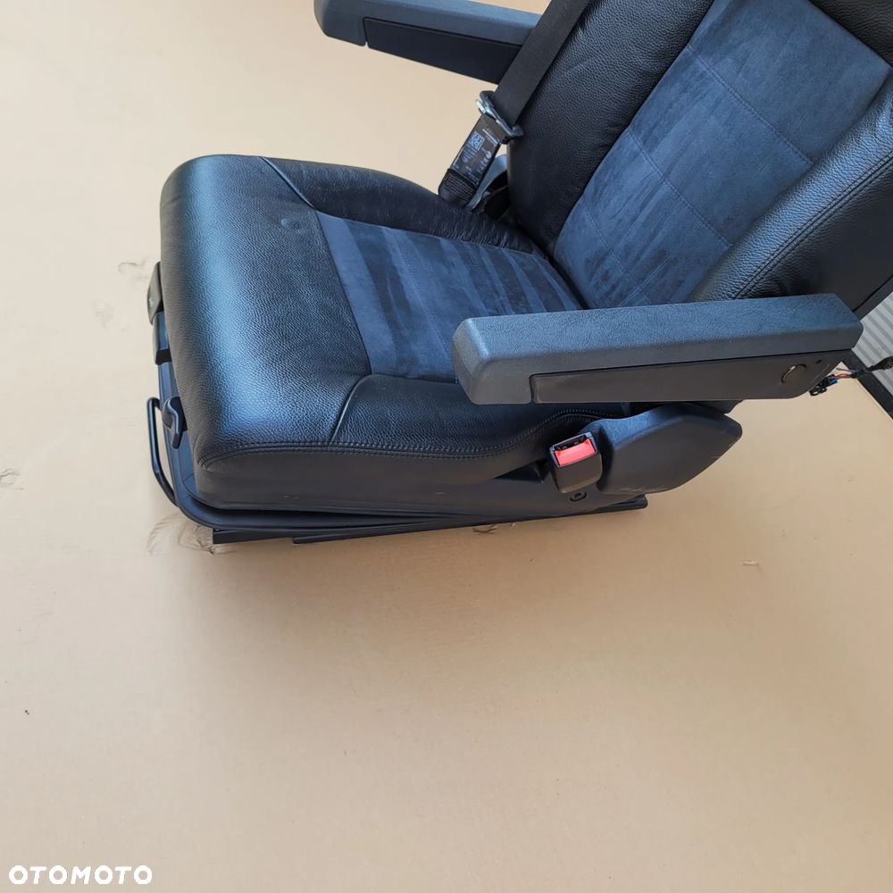 FOTEL PRAWY MAN TGX LIFT SKÓRA JAK NOWY CHWALIM116 - 2