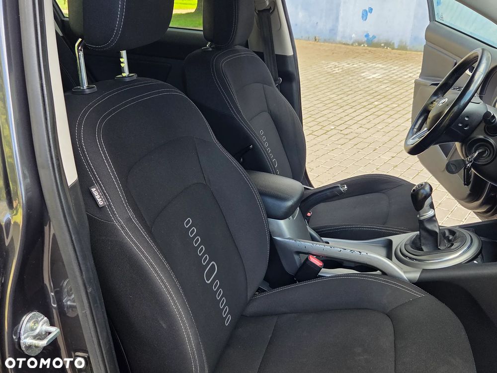 Kia Sportage 1.6 GDI 2WD Fifa World Cup Edition - 33