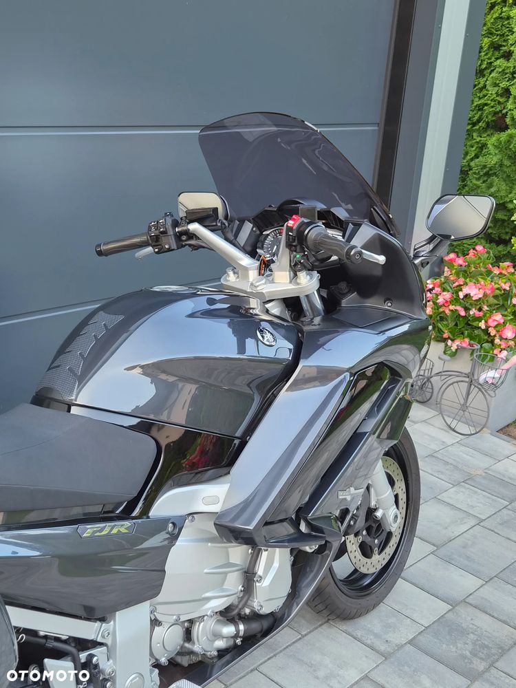 Yamaha FJR - 12
