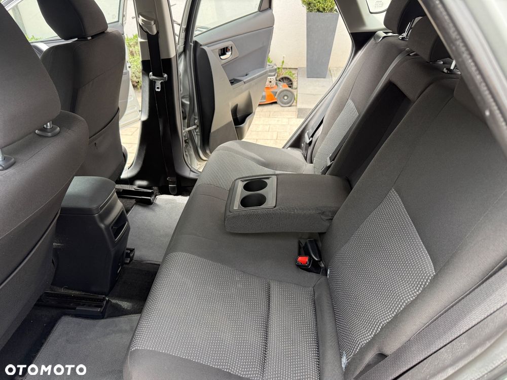 Toyota Auris Hybrid 135 Premium - 27