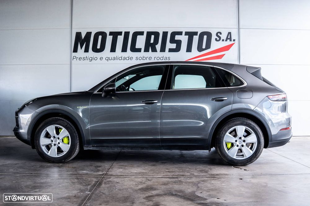 Porsche Cayenne - 5