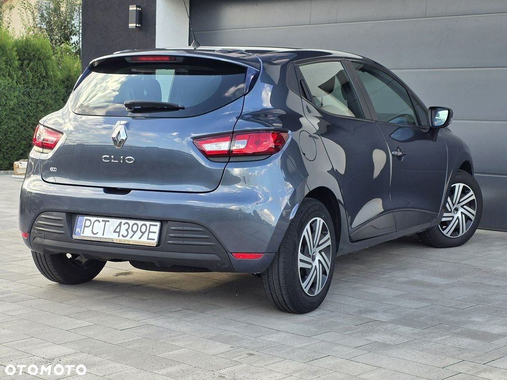 Renault Clio - 17