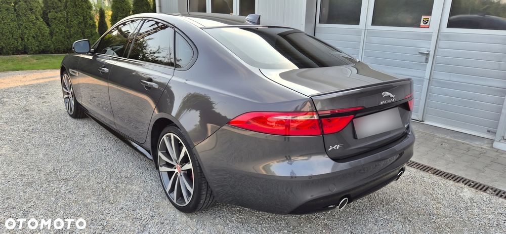Jaguar XF 3.0 V6 AWD S - 34
