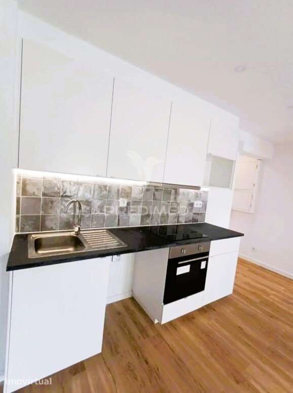 Apartamento T2 em Odivelas - Grande imagem: 2/11