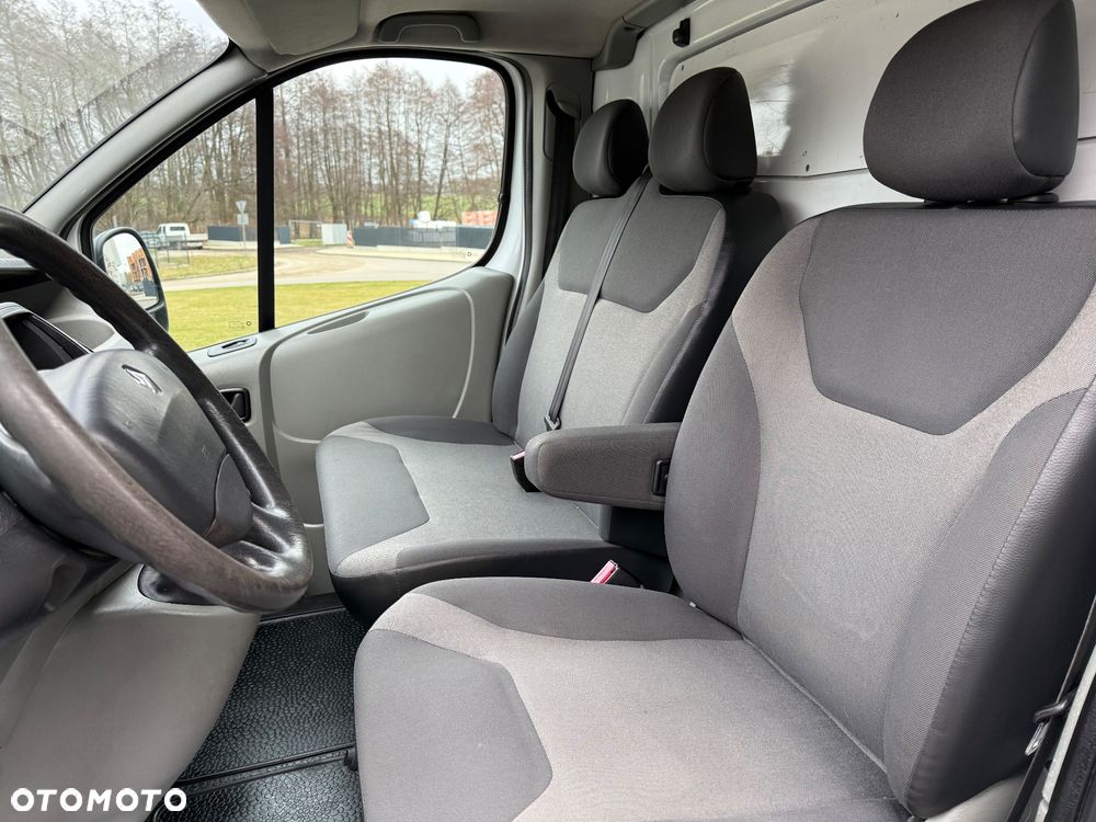Renault Trafic - 15