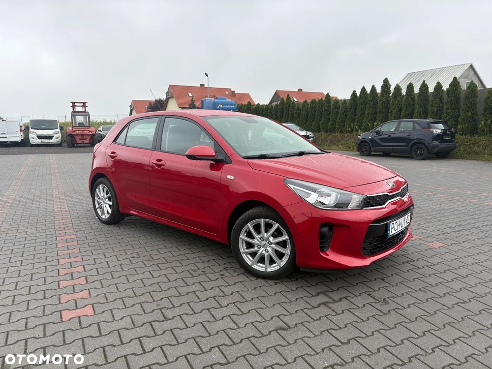 Kia Rio - 1