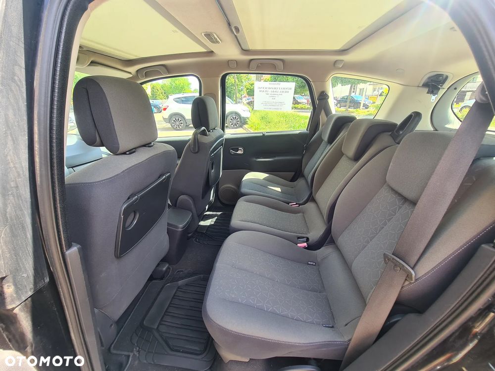 Renault Grand Scenic - 9