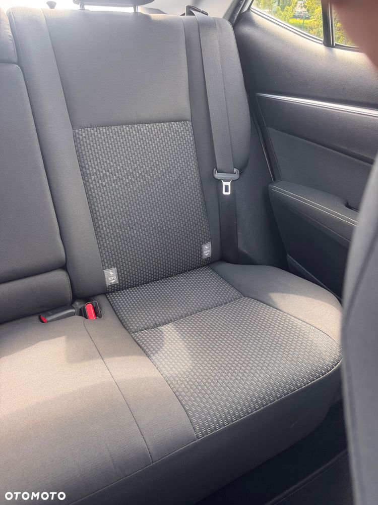 Toyota Corolla 1.4 D-4D Comfort - 22