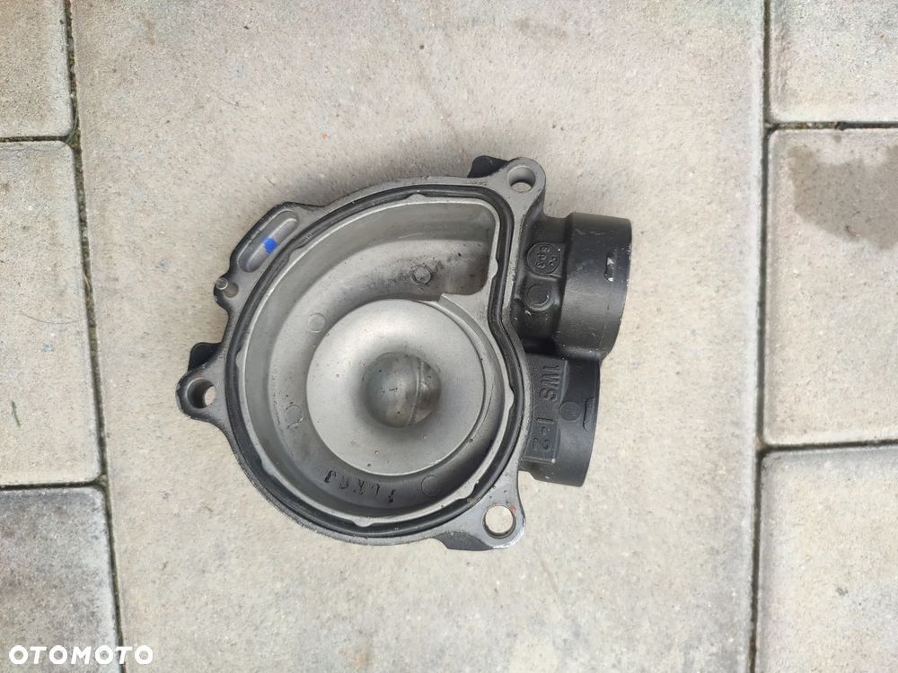 Dekiel pompy wody Yamaha MT07 - 3