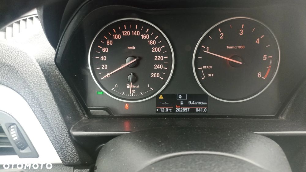 BMW Seria 1 116d - 24