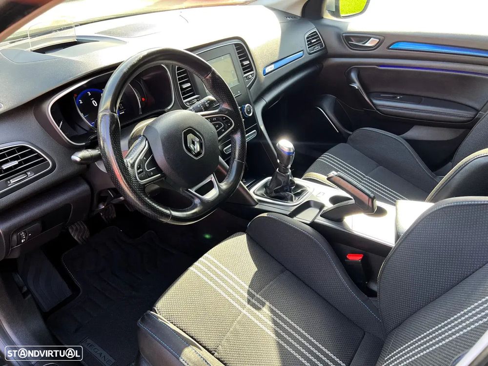 Renault Mégane Sport Tourer - 8