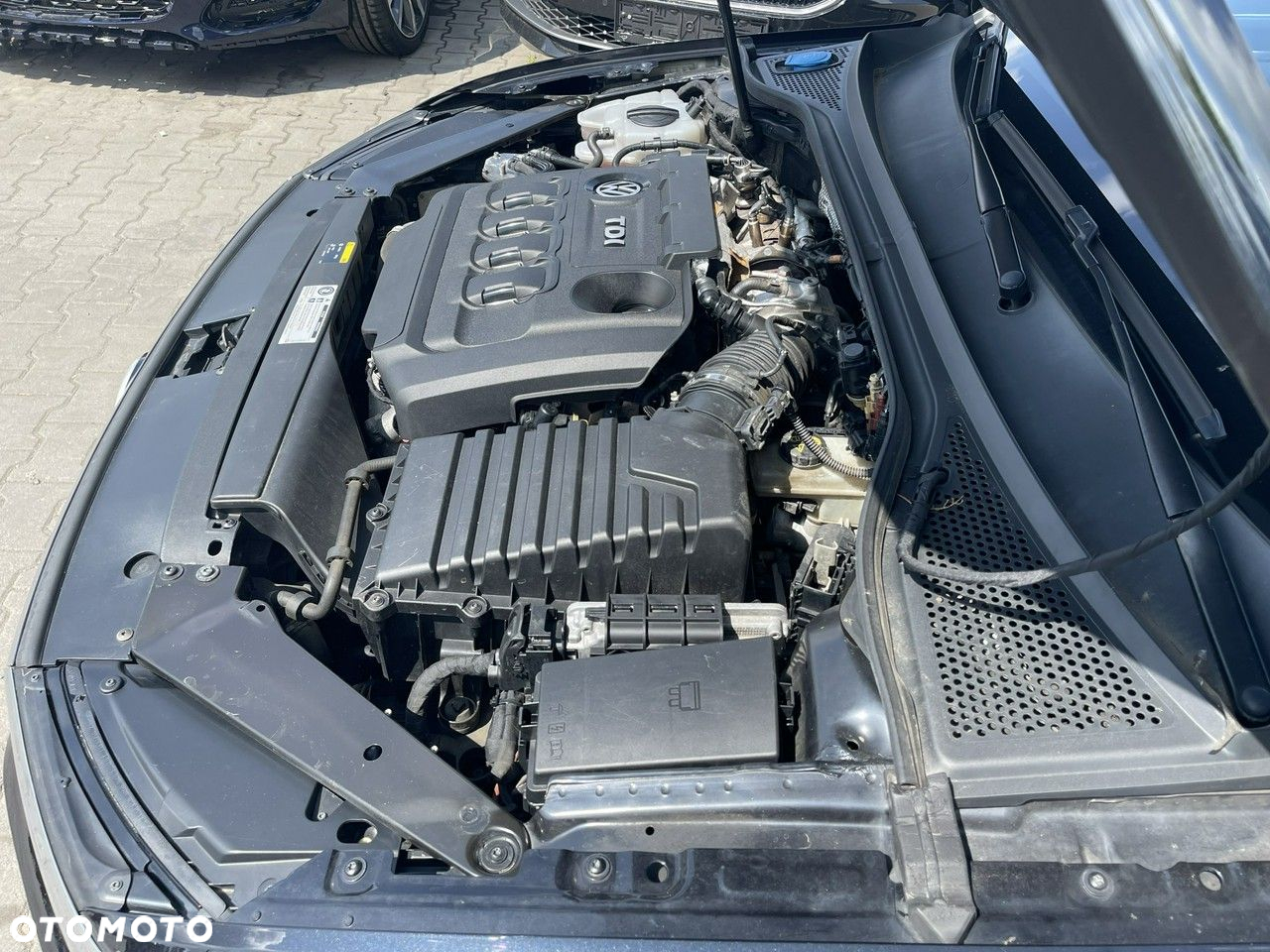 Volkswagen Passat Variant 2.0 TDI SCR 4Motion DSG (BMT) Highline - 13