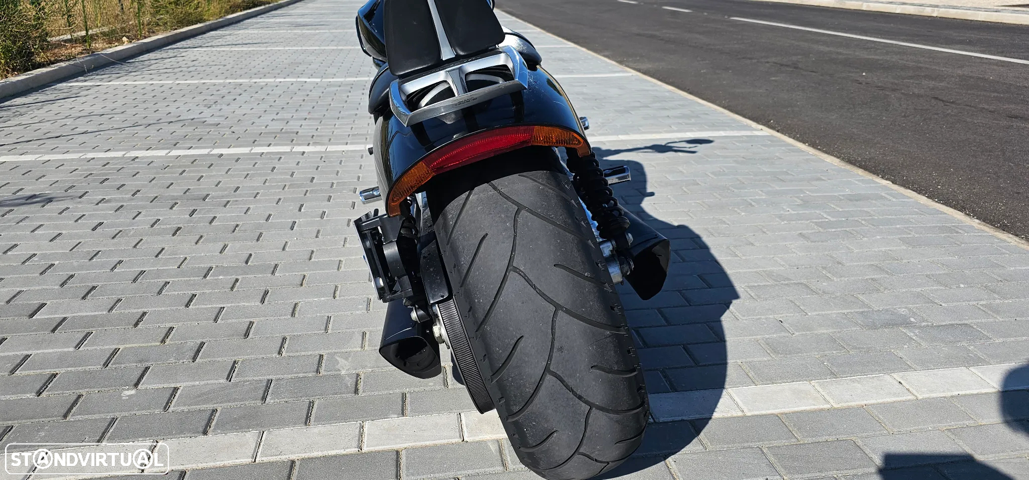 Harley-Davidson VRSCF VROD MUSCLE - 15