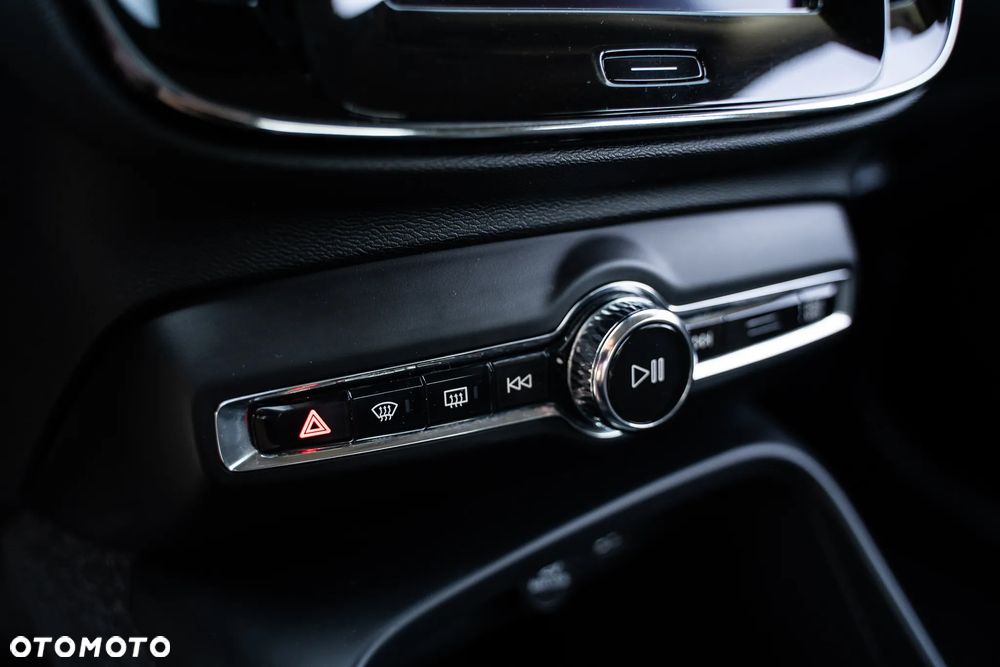 Volvo XC 40 D3 Momentum - 29