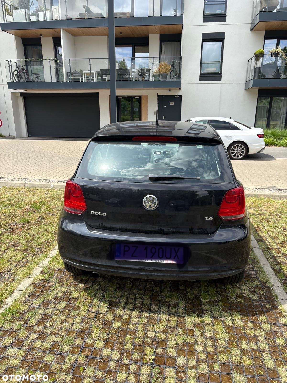 Volkswagen Polo 1.4 16V Comfortline - 3