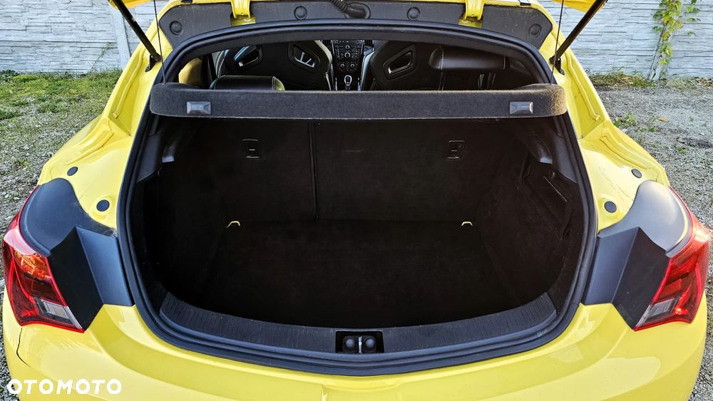 Opel Astra IV GTC OPC - 28