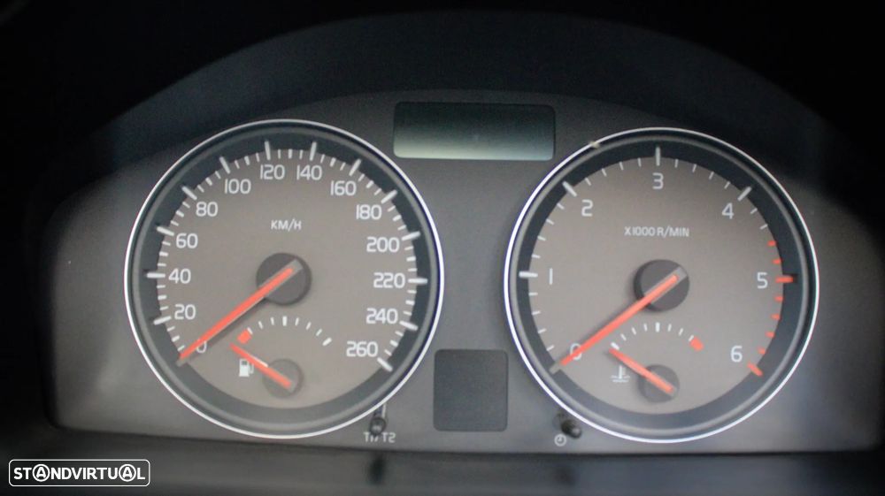 Volvo C70 2.4 D5 Summum Geartronic - 15