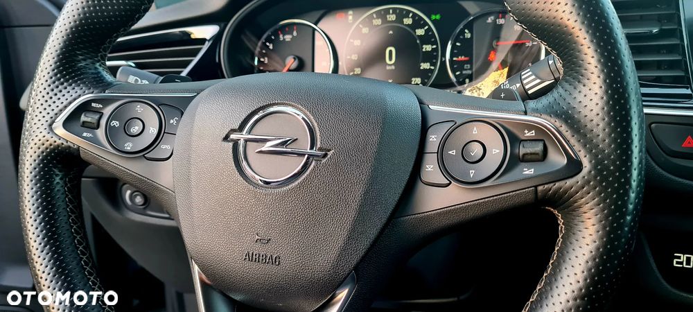 Opel Insignia 2.0 CDTI 4x4 Exclusive S&S - 24